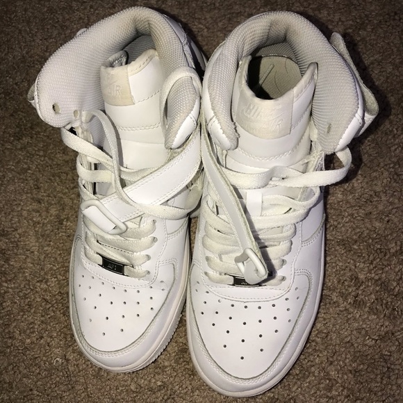 mid top air force 1s - Picture 6 of 6